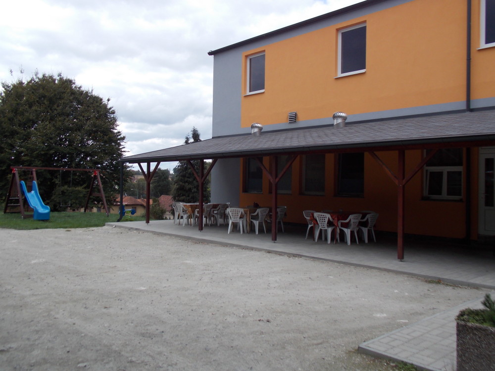Prostřený stůl v restauraci Zlatá brána