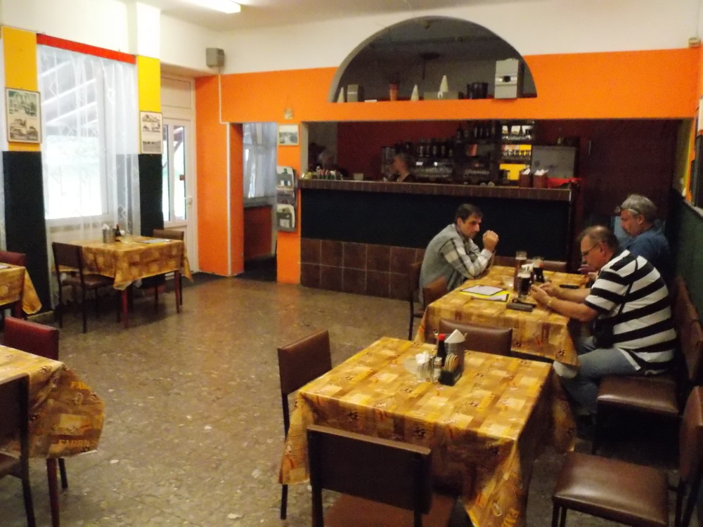 Posezení v restauraci Zlatá brána